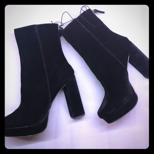 Black Faux Velvet Heeled Fashion Boots